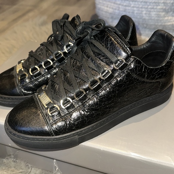 Balenciaga Arenas - Picture 2 of 2